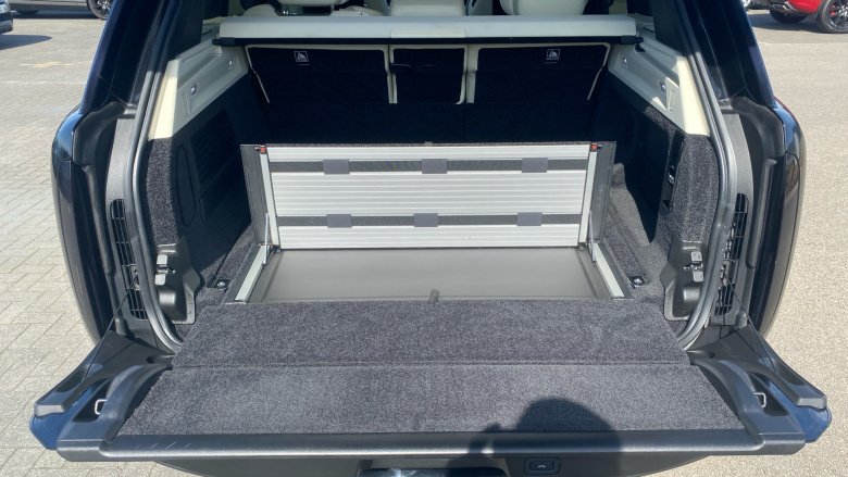 Land Rover Range Rover 4.4 P530 V8 First Edition 4dr Auto Petrol Estate